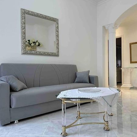 Apartmán Casa Eleonora: A 5 Min Dal Mare + Free Parking Ventimiglia Exteriér fotografie